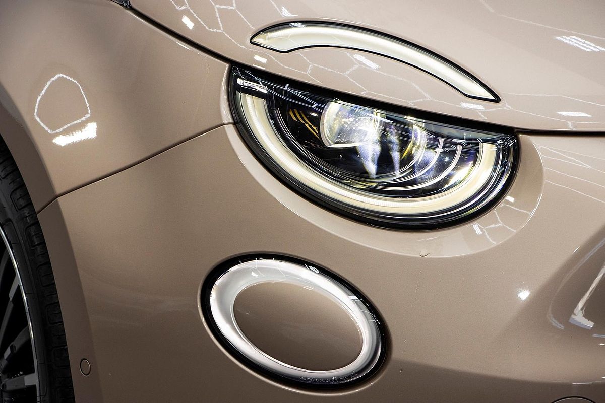 2023 Fiat 500e La Prima
