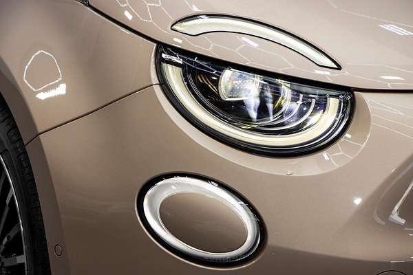 2023 Fiat 500e La Prima