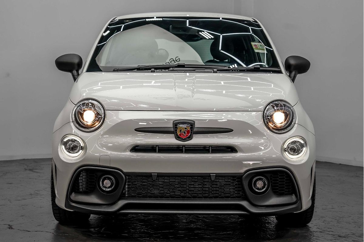 2024 Abarth 695 Competizione