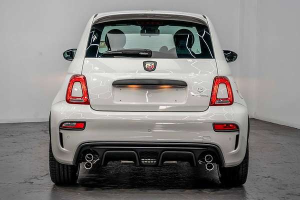 2024 Abarth 695 Competizione