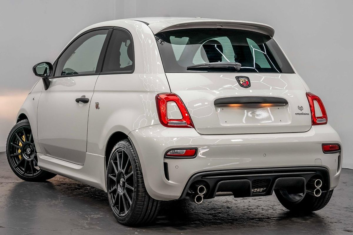 2024 Abarth 695 Competizione