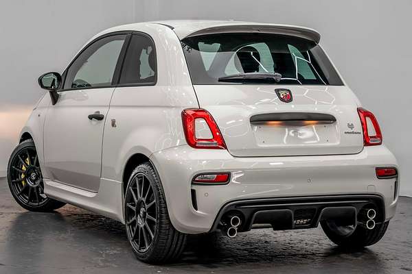 2024 Abarth 695 Competizione