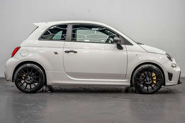 2024 Abarth 695 Competizione