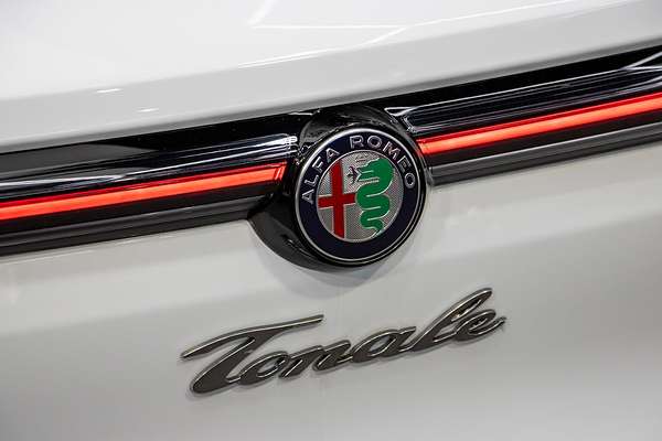 2023 Alfa Romeo Tonale Veloce Plug-In Hybrid