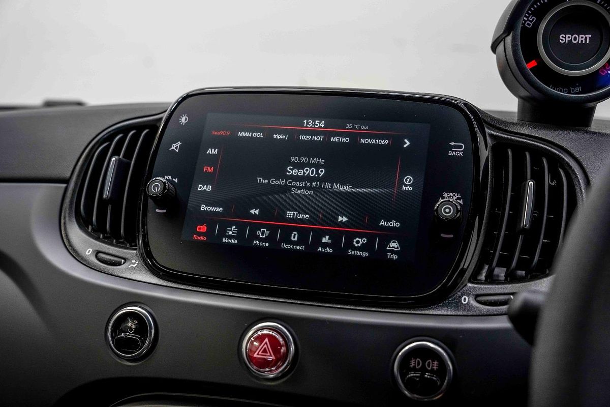 2024 Abarth 695 Competizione