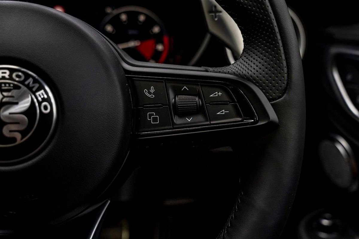 2023 Alfa Romeo Giulia Veloce Series 4