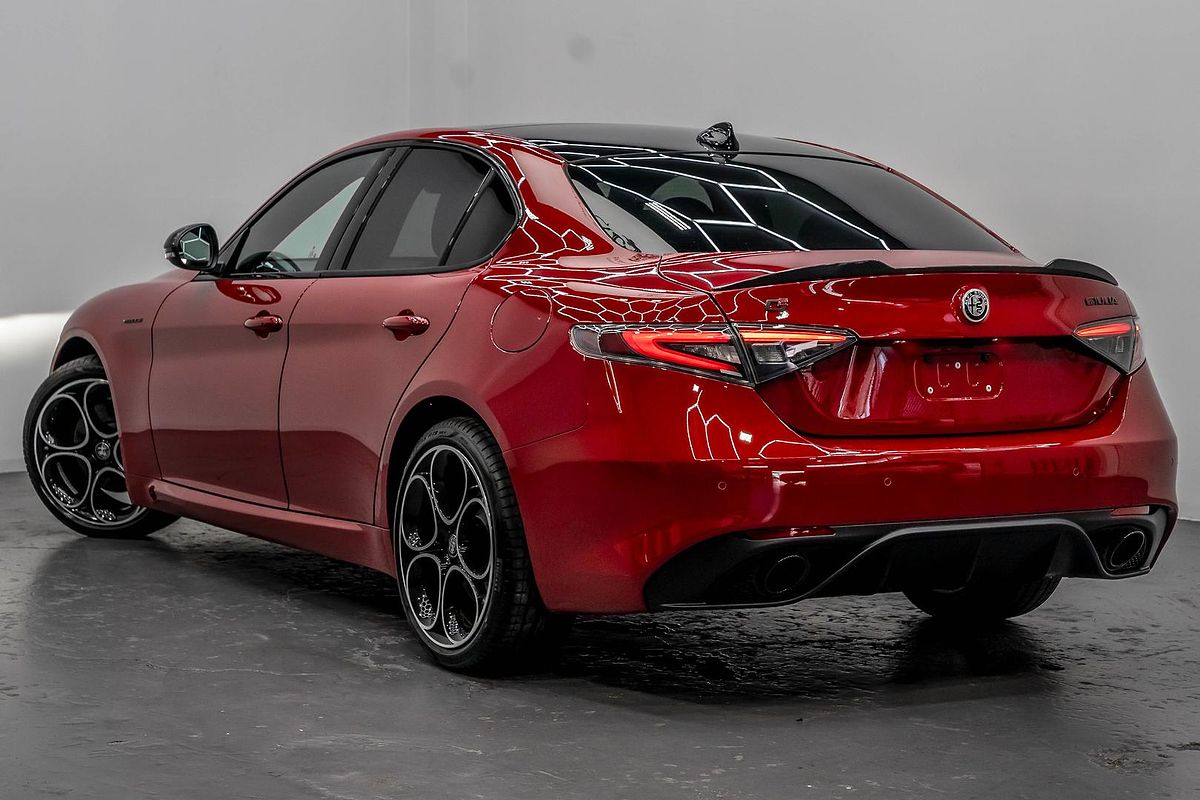 2023 Alfa Romeo Giulia Veloce Series 4