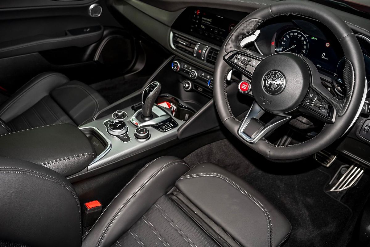 2023 Alfa Romeo Giulia Veloce Series 4