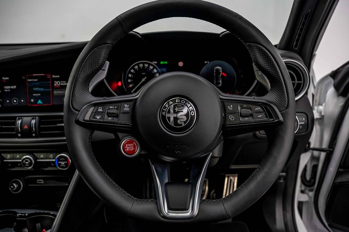 2023 Alfa Romeo Giulia Veloce Series 4