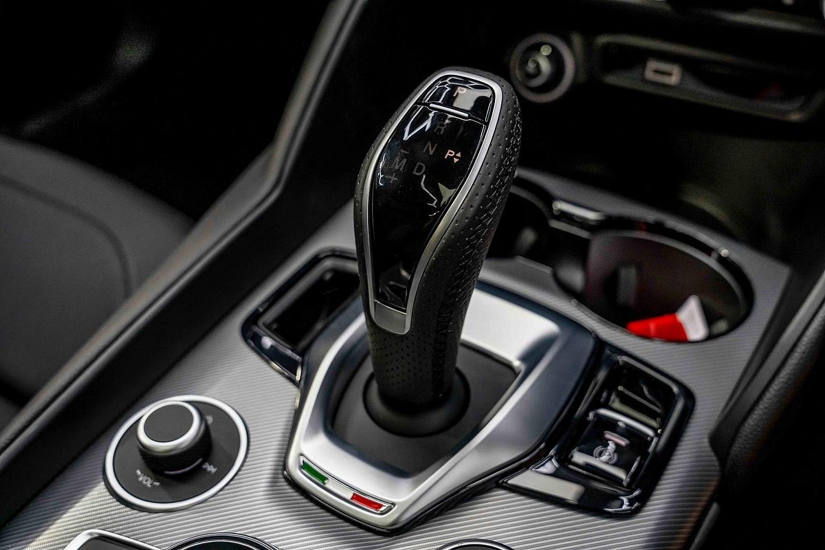 2023 Alfa Romeo Giulia Veloce Series 4