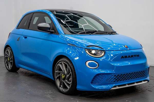 2023 Abarth 500e Turismo