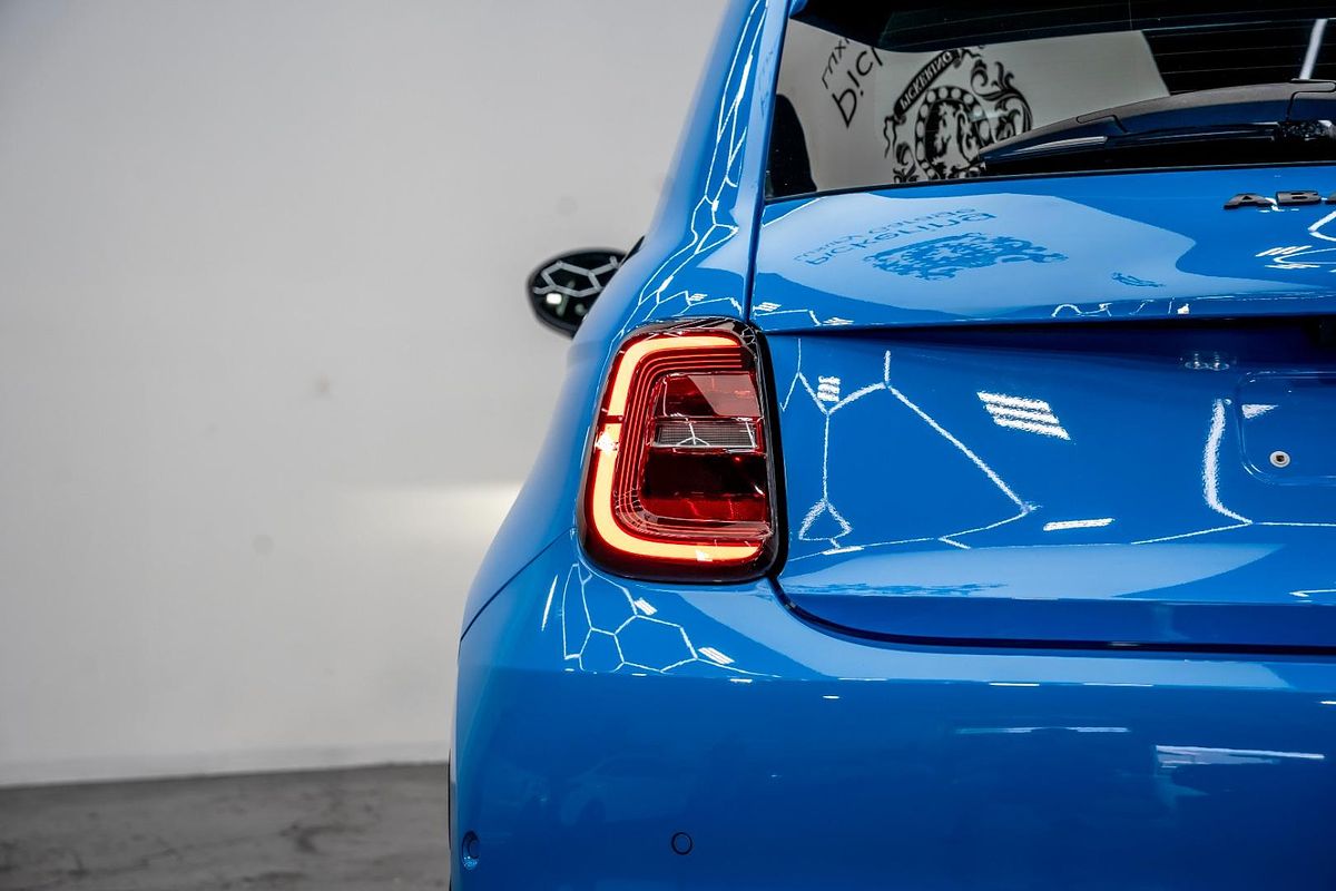 2023 Abarth 500e Turismo