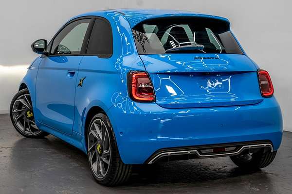 2023 Abarth 500e Turismo