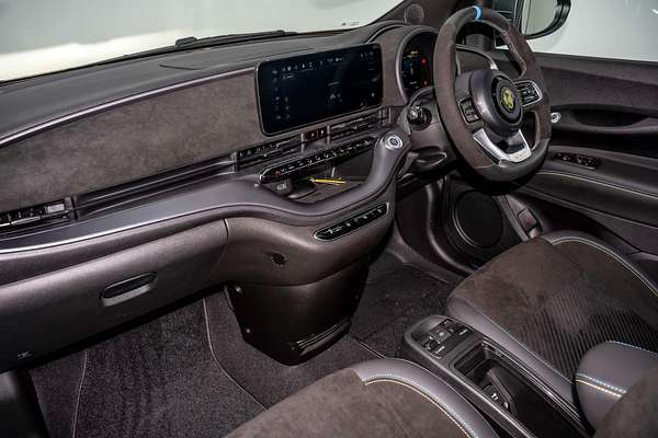 2023 Abarth 500e Turismo