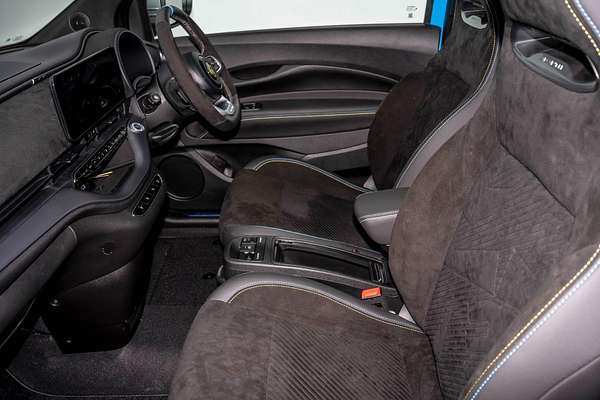 2023 Abarth 500e Turismo