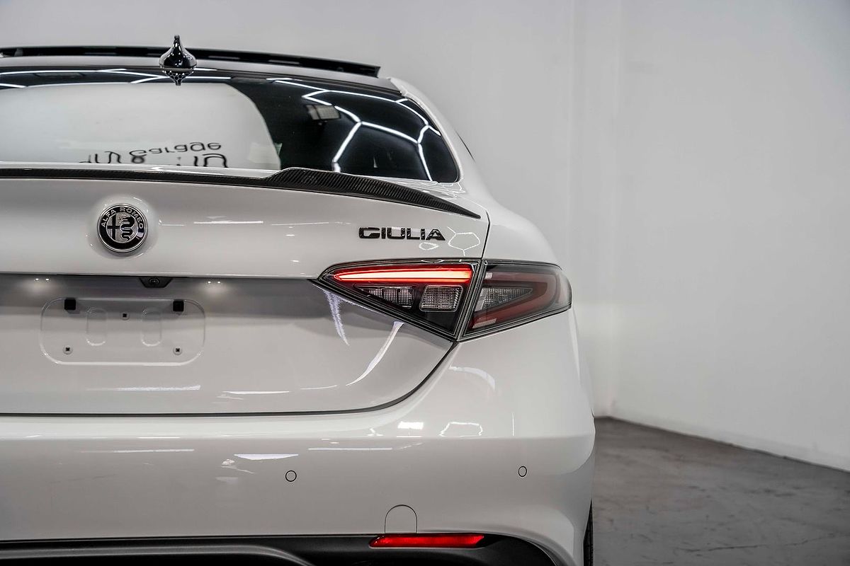 2023 Alfa Romeo Giulia Veloce Series 4