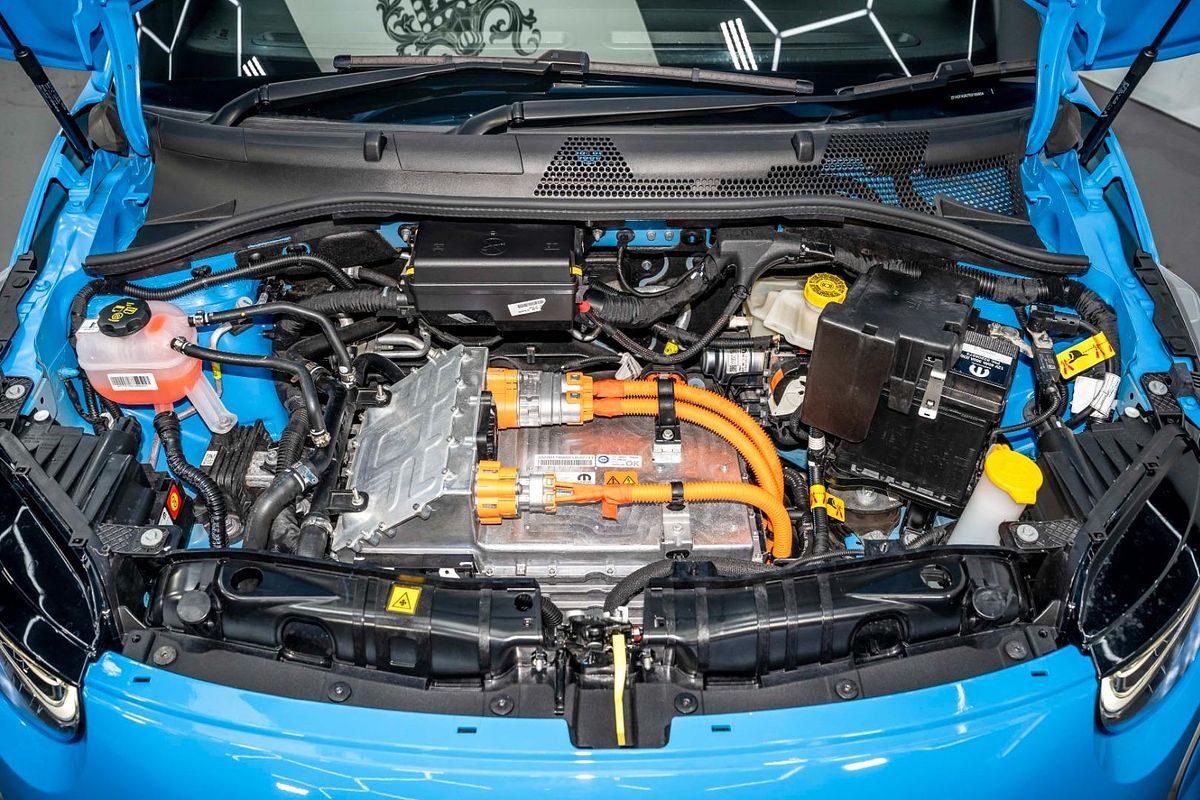 2023 Abarth 500e Turismo