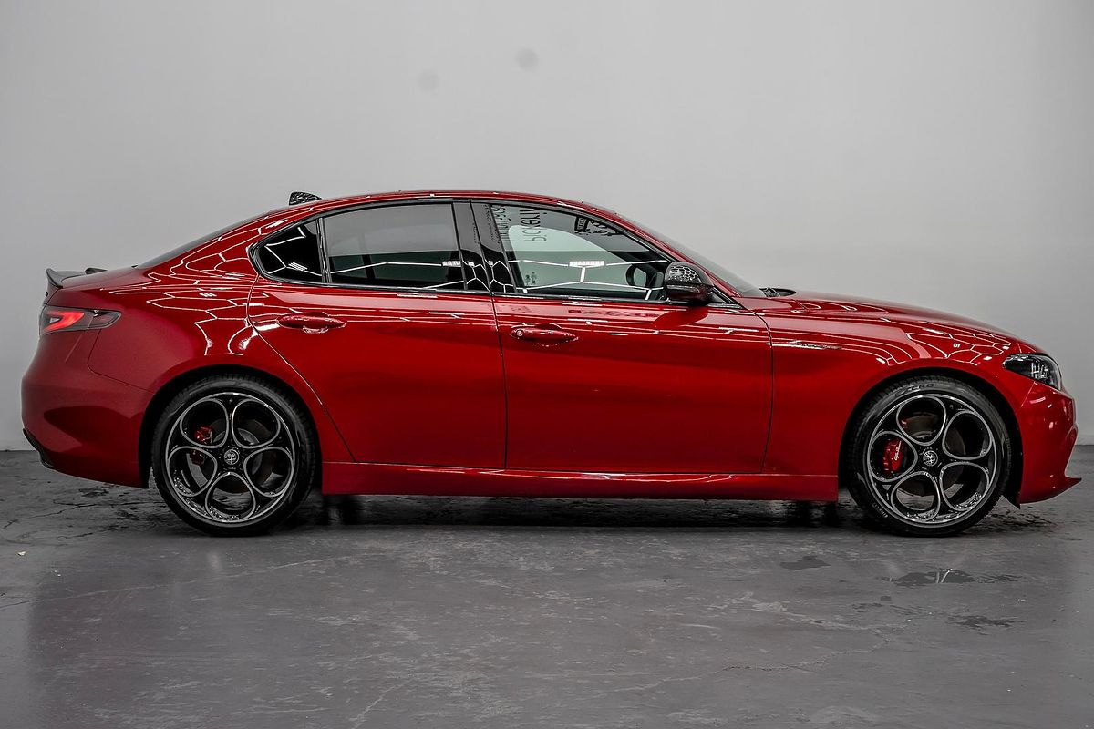2023 Alfa Romeo Giulia Veloce Series 4