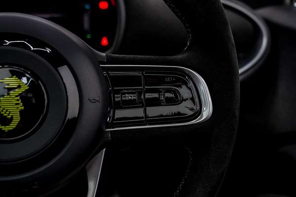2023 Abarth 500e Turismo
