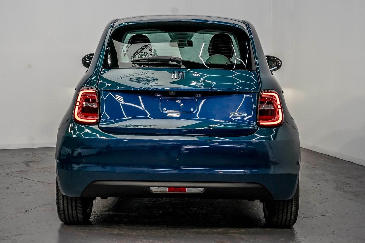 2023 Fiat 500e La Prima