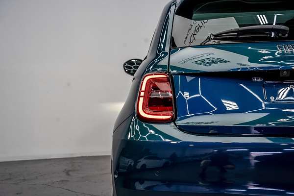 2023 Fiat 500e La Prima