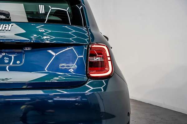 2023 Fiat 500e La Prima