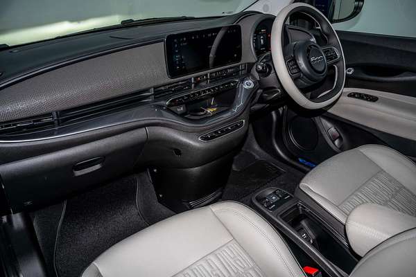 2023 Fiat 500e La Prima