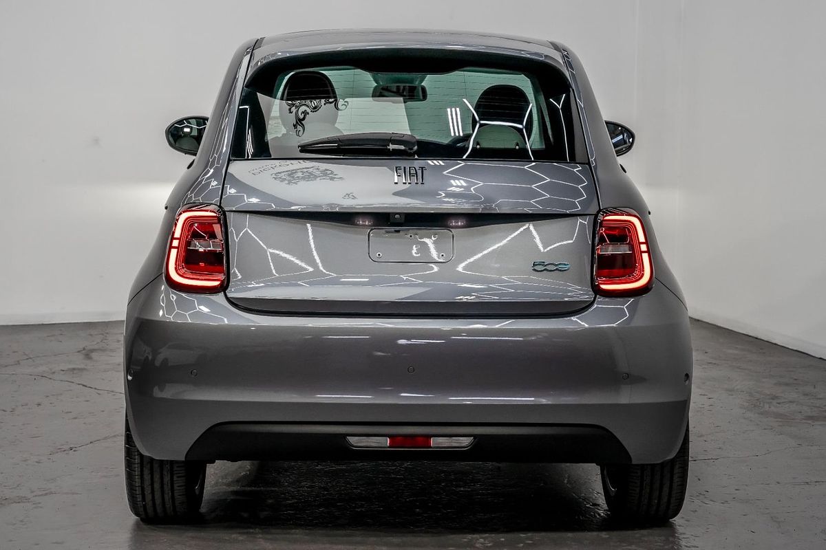 2023 Fiat 500e La Prima
