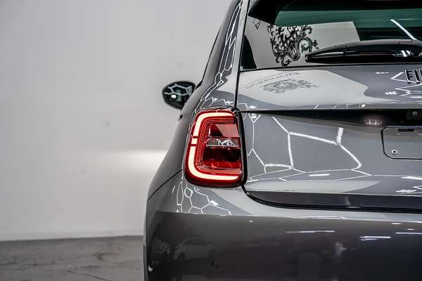 2023 Fiat 500e La Prima