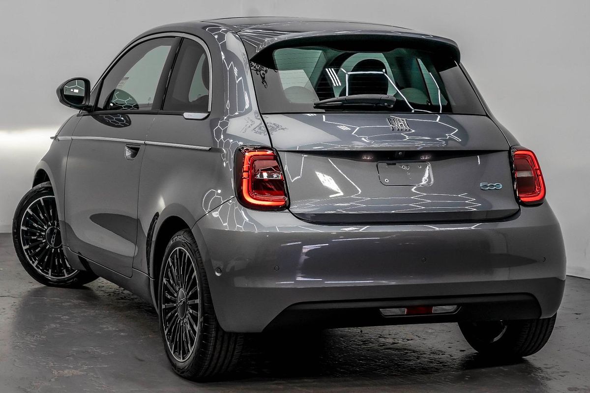2023 Fiat 500e La Prima