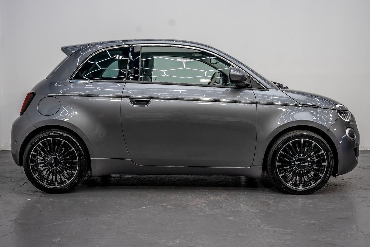 2023 Fiat 500e La Prima