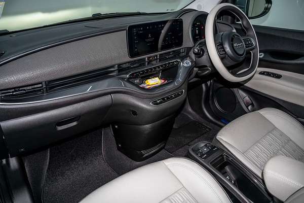 2023 Fiat 500e La Prima