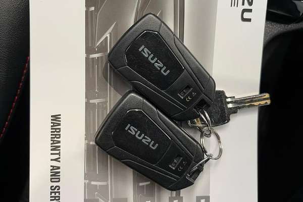 2024 Isuzu D-MAX X-TERRAIN 4X4