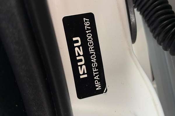 2024 Isuzu D-MAX X-TERRAIN 4X4