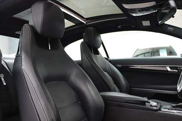 2011 Mercedes-Benz E-Class E250 CDI BlueEFFICIENCY Elegance C207
