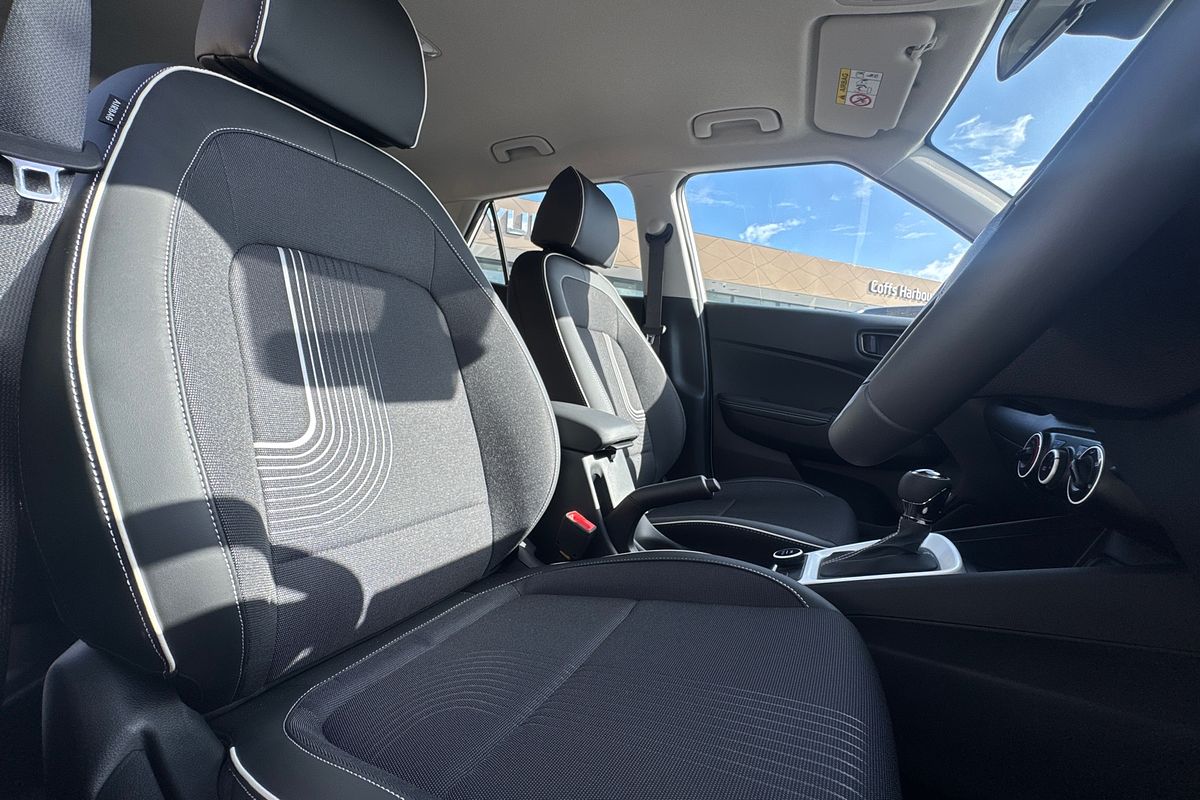 2024 Hyundai Venue Active QX.V5