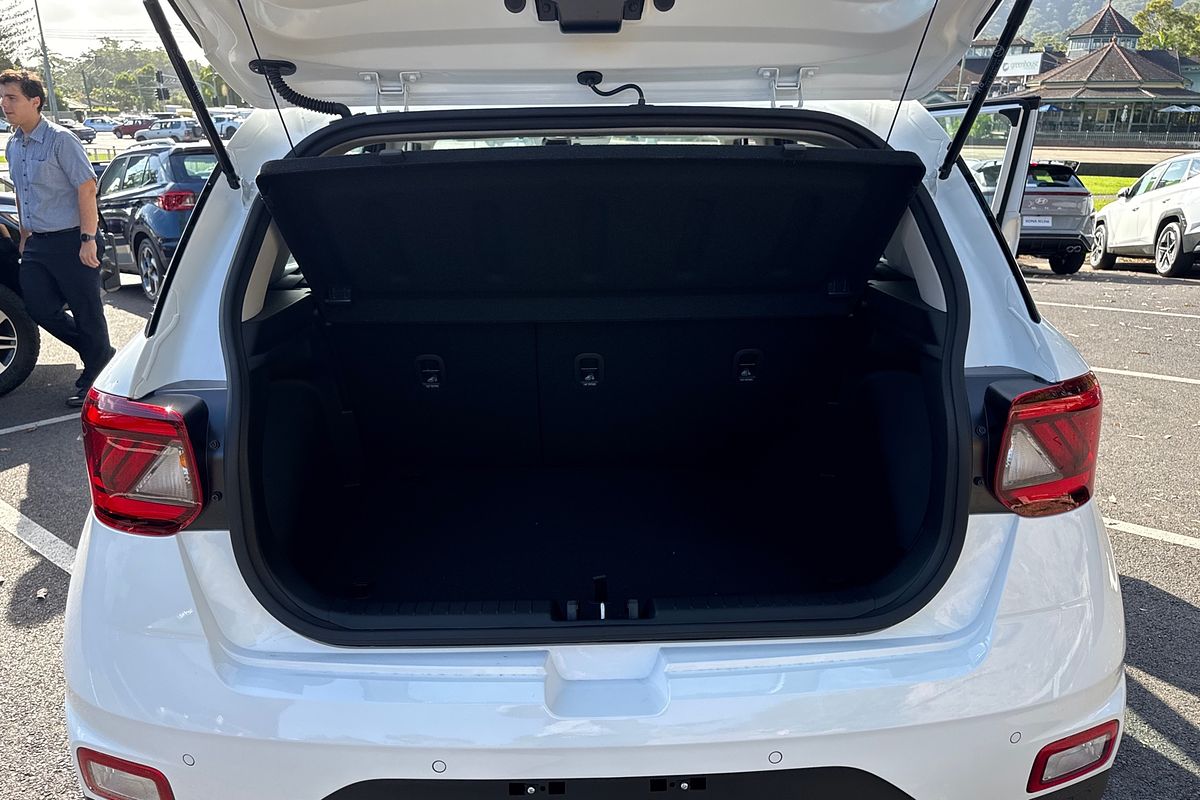 2024 Hyundai Venue Active QX.V5