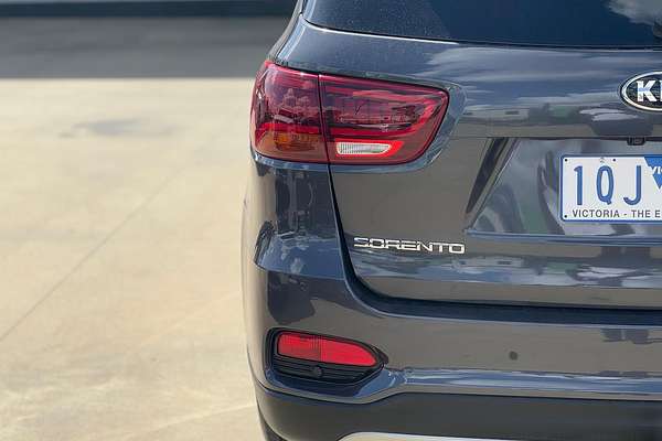 2019 Kia Sorento SLi UM