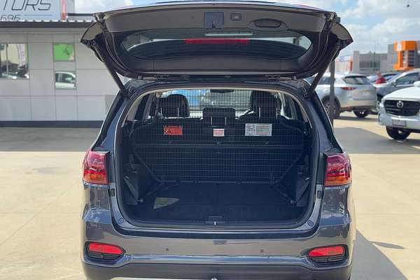 2019 Kia Sorento SLi UM