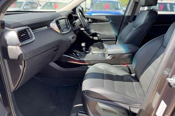 2019 Kia Sorento SLi UM