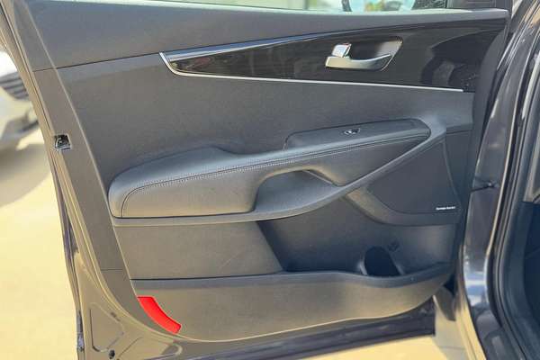 2019 Kia Sorento SLi UM