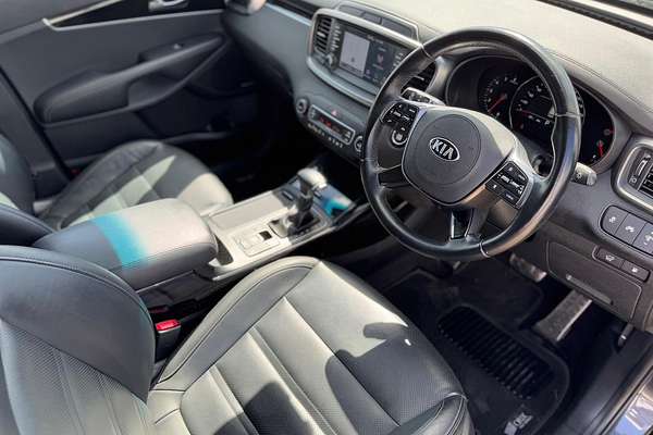 2019 Kia Sorento SLi UM