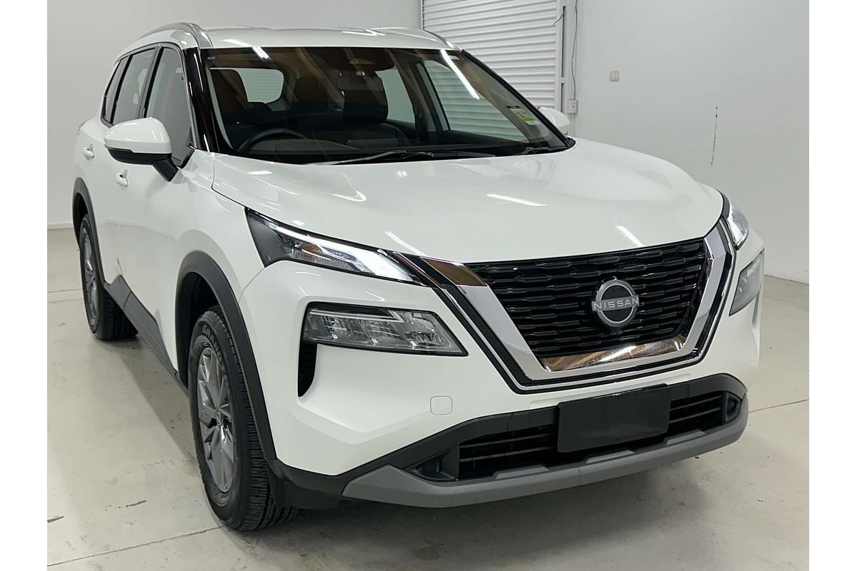 2024 Nissan X-TRAIL ST T33