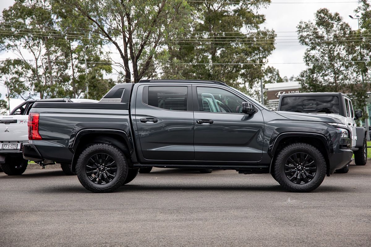 2024 Mitsubishi Triton GSR MV 4X4