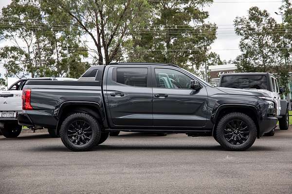 2024 Mitsubishi Triton GSR MV 4X4