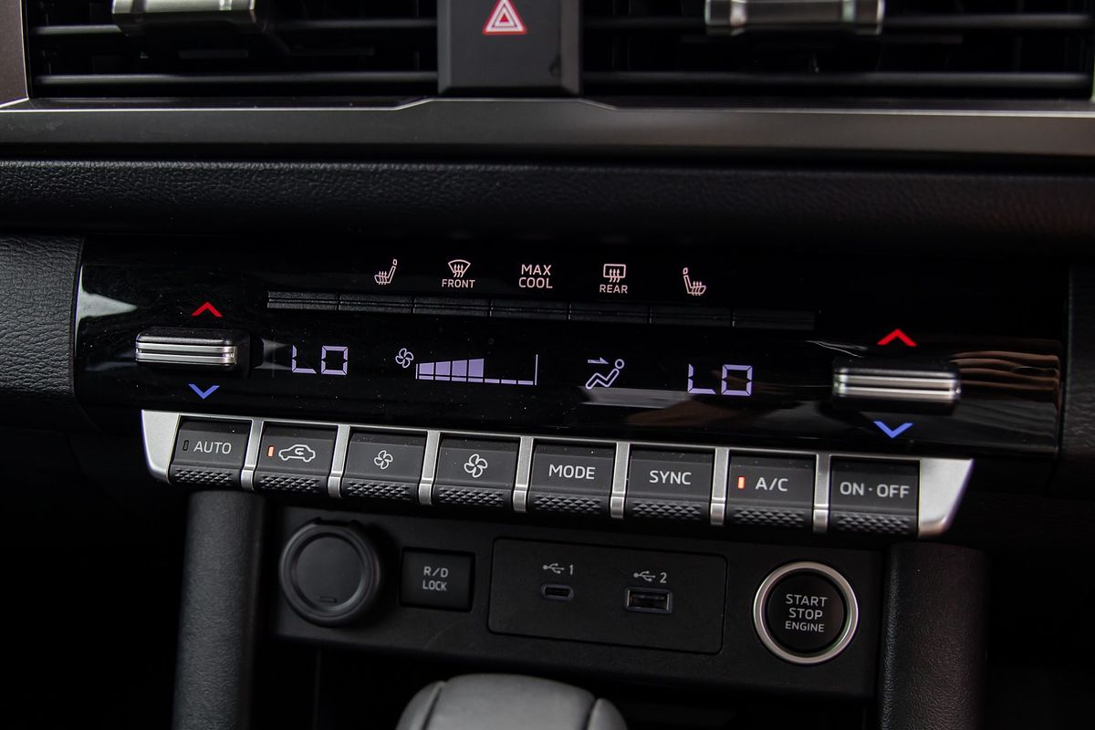 2024 Mitsubishi Triton GSR MV 4X4