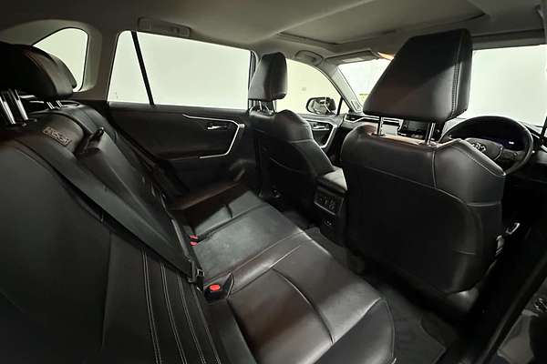 2021 Toyota RAV4 Cruiser AXAH52R