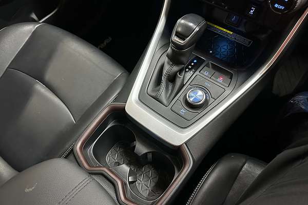 2021 Toyota RAV4 Cruiser AXAH52R