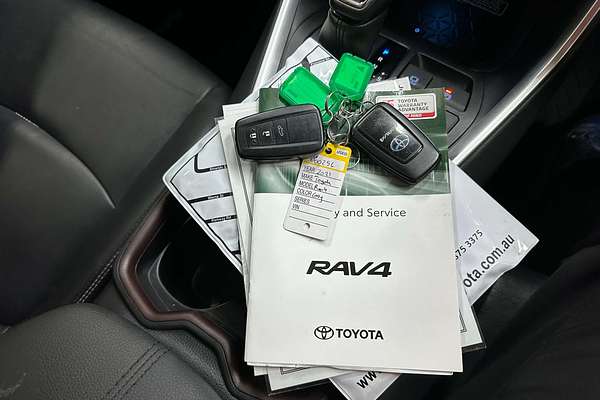 2021 Toyota RAV4 Cruiser AXAH52R