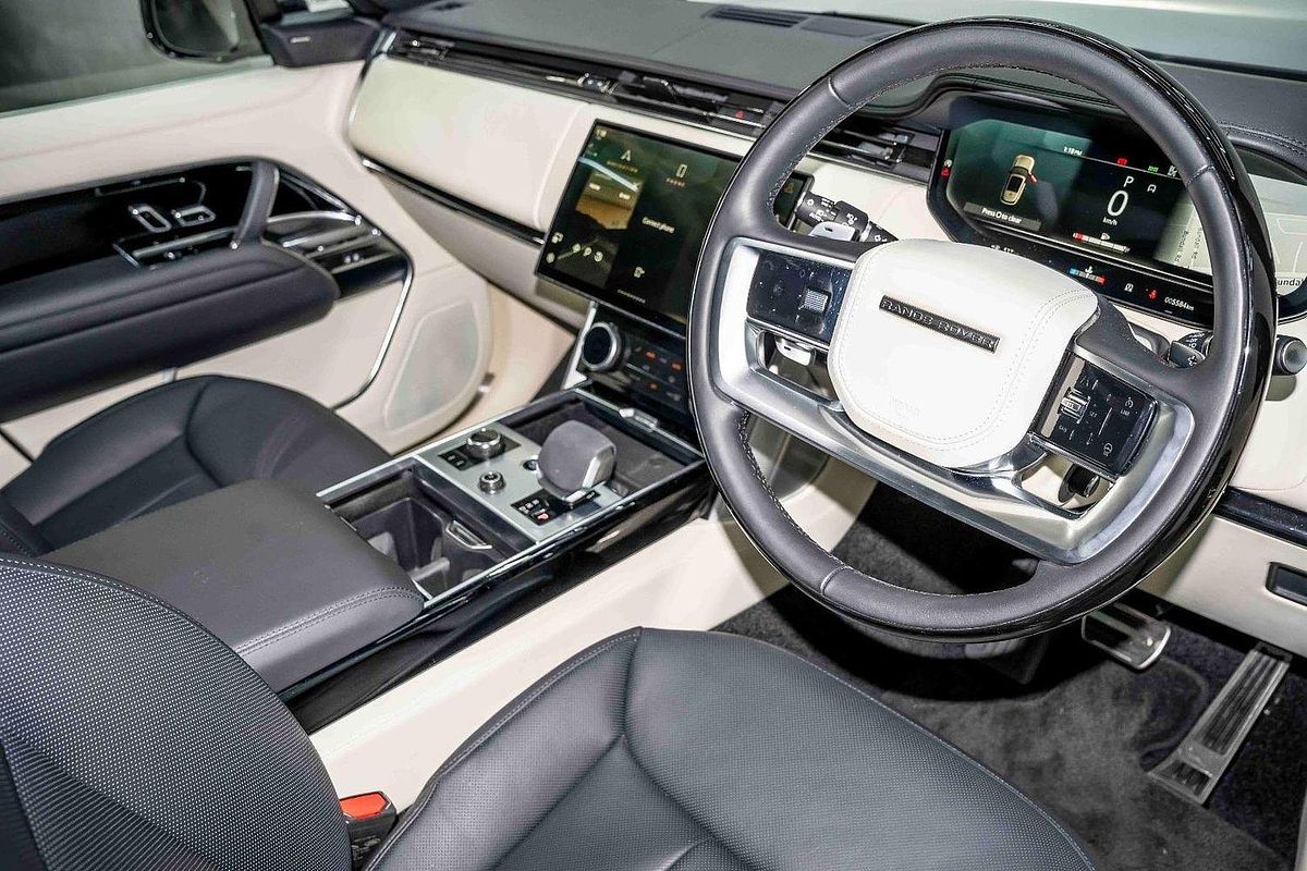 2023 Land Rover Range Rover P530 HSE L460